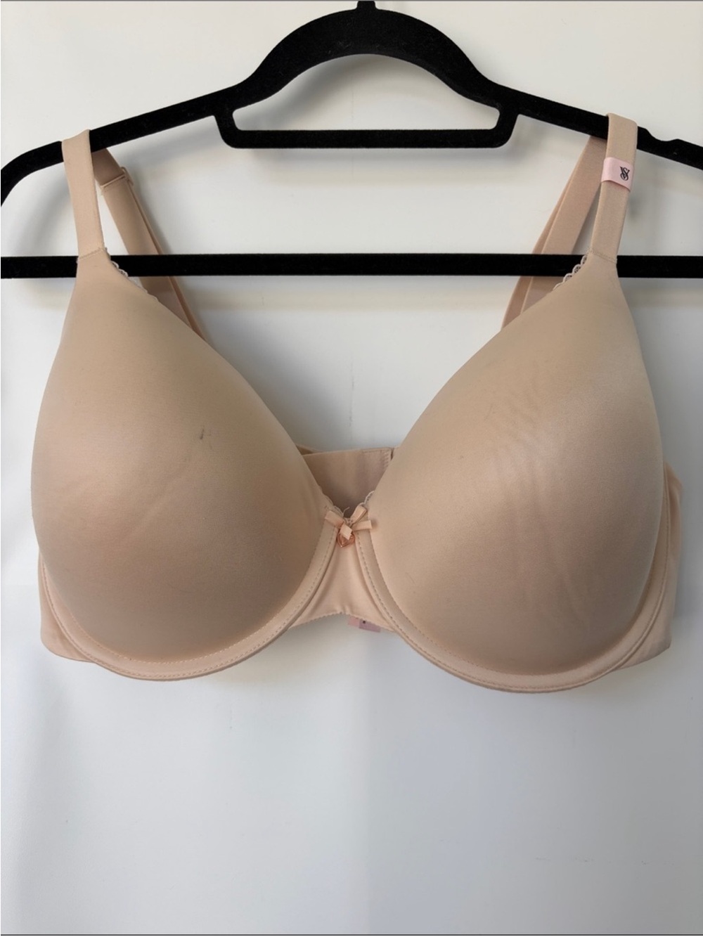 Victoria’s Secret Nude Lightly Lined Smoothing T-Shirt Bra 38DDD NWOT